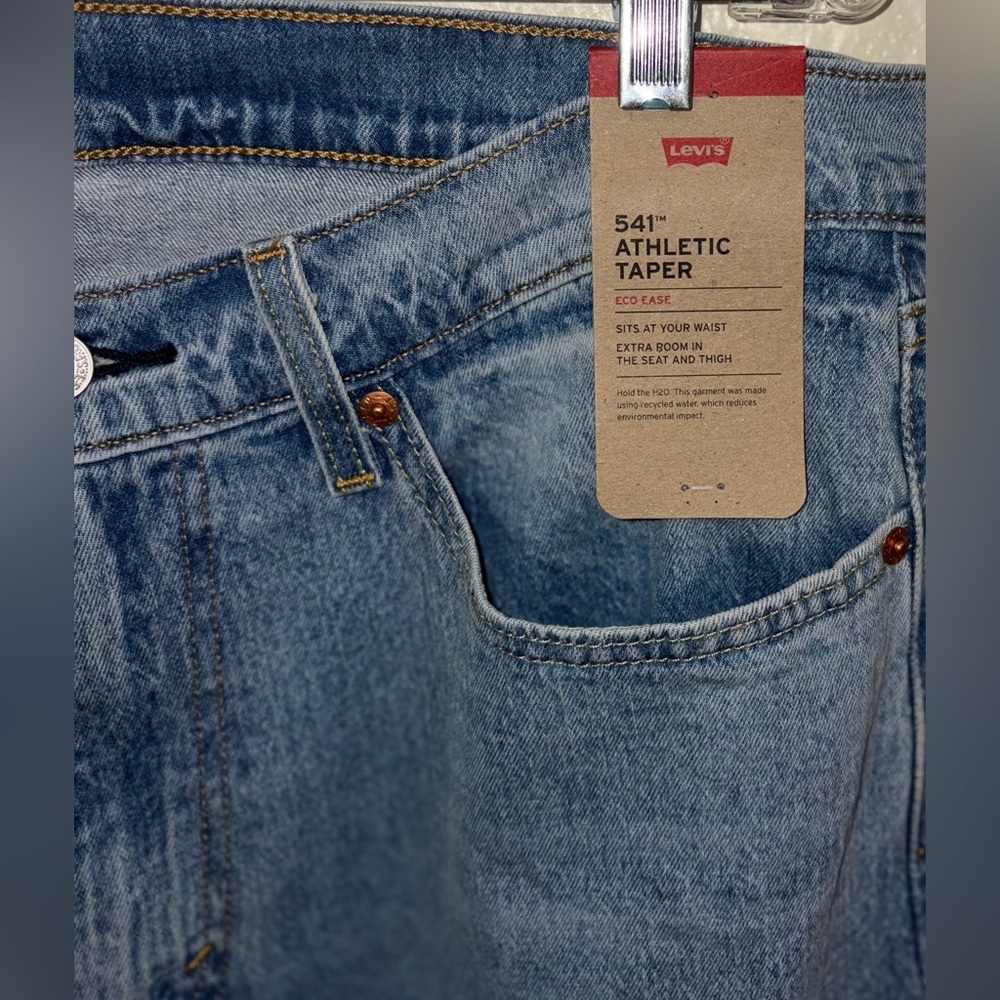 Levi’s 541 Athletic Taper Men’s Jeans - Picture 3 of 7